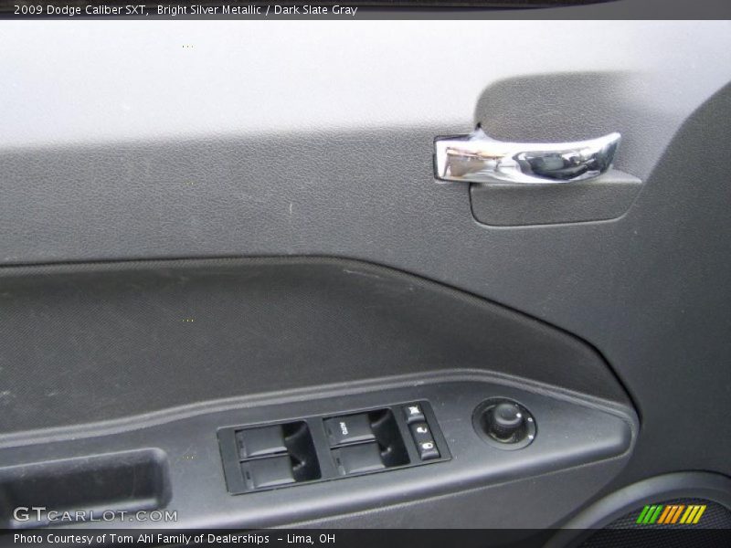 Bright Silver Metallic / Dark Slate Gray 2009 Dodge Caliber SXT