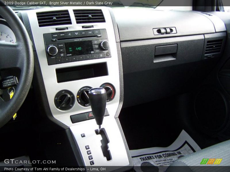 Bright Silver Metallic / Dark Slate Gray 2009 Dodge Caliber SXT