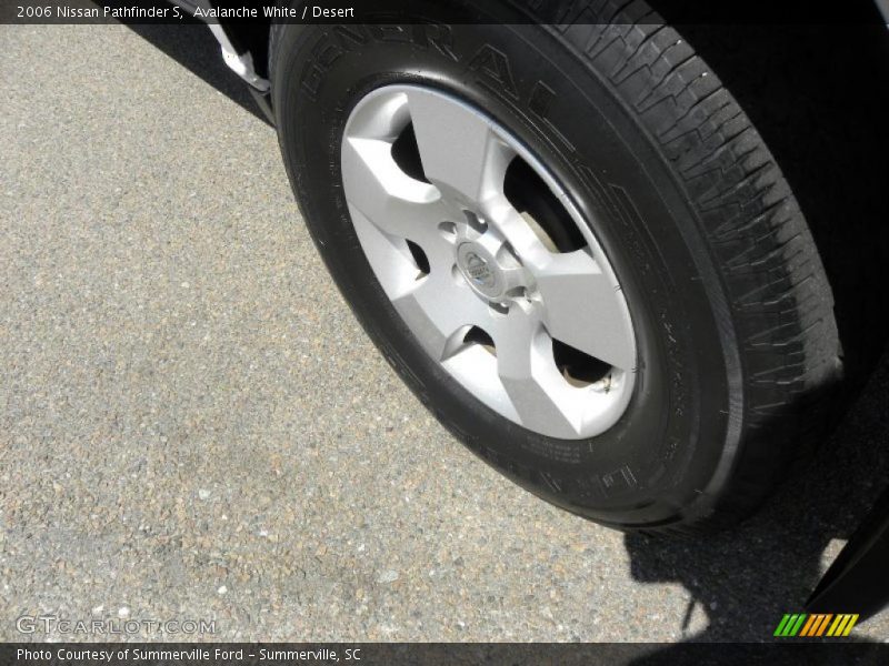 Avalanche White / Desert 2006 Nissan Pathfinder S