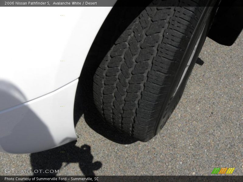 Avalanche White / Desert 2006 Nissan Pathfinder S