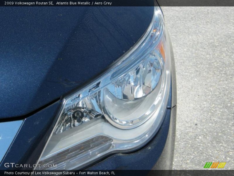 Atlantis Blue Metallic / Aero Grey 2009 Volkswagen Routan SE