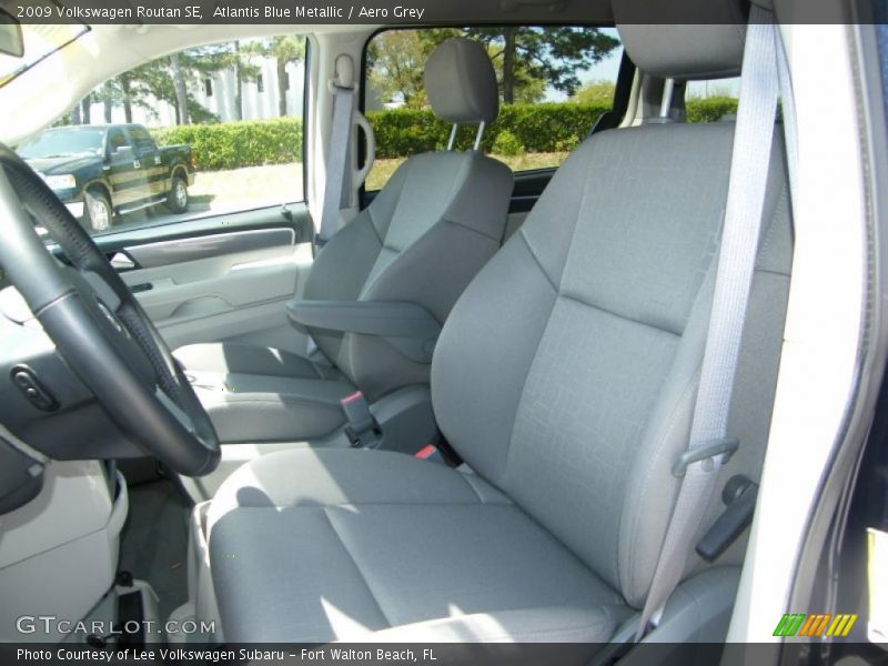 Atlantis Blue Metallic / Aero Grey 2009 Volkswagen Routan SE