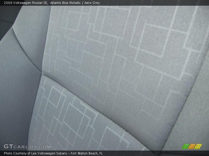 Atlantis Blue Metallic / Aero Grey 2009 Volkswagen Routan SE