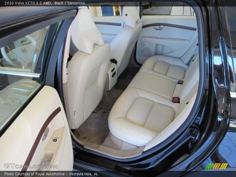 Black / Sandstone 2010 Volvo XC70 3.2 AWD