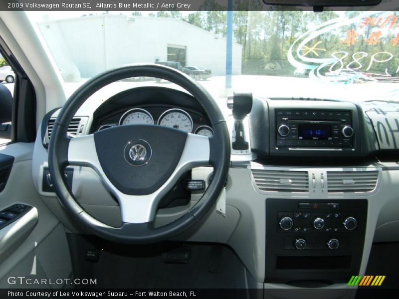 Atlantis Blue Metallic / Aero Grey 2009 Volkswagen Routan SE