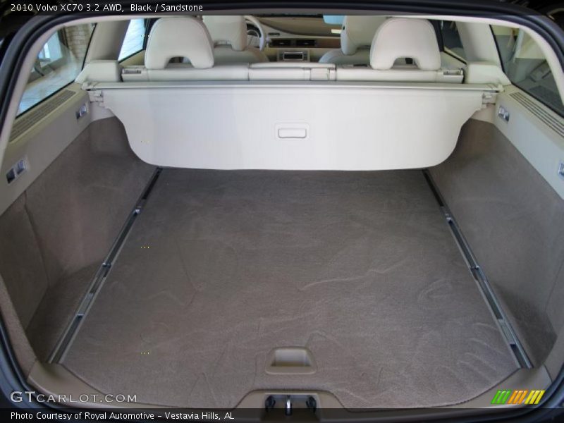 Black / Sandstone 2010 Volvo XC70 3.2 AWD