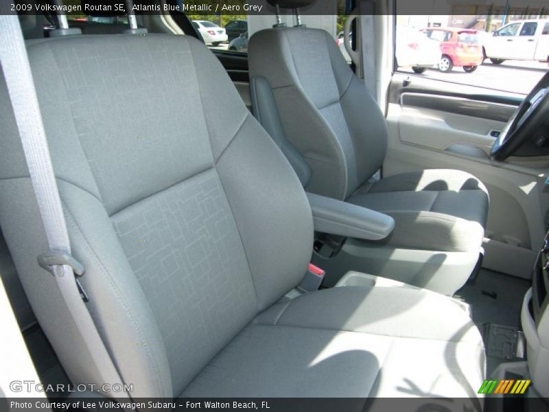 Atlantis Blue Metallic / Aero Grey 2009 Volkswagen Routan SE