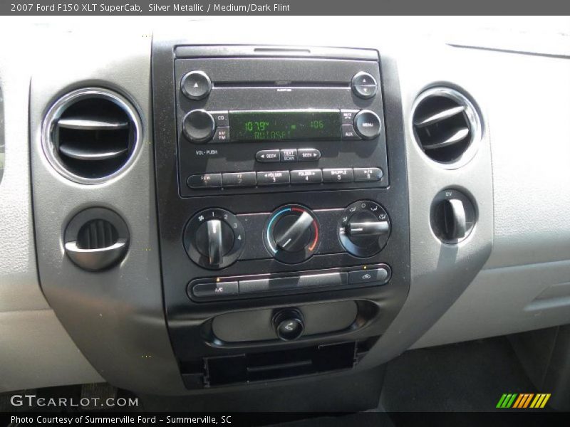 Silver Metallic / Medium/Dark Flint 2007 Ford F150 XLT SuperCab
