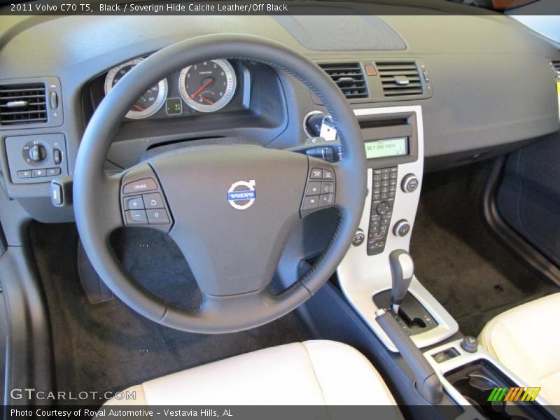Black / Soverign Hide Calcite Leather/Off Black 2011 Volvo C70 T5