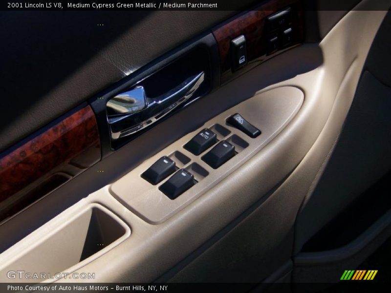 Medium Cypress Green Metallic / Medium Parchment 2001 Lincoln LS V8