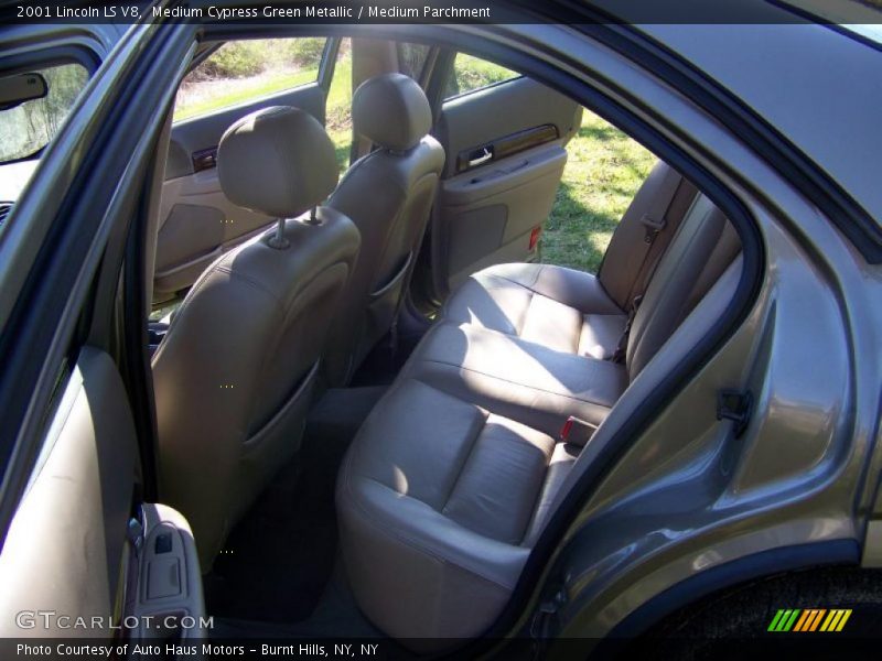 Medium Cypress Green Metallic / Medium Parchment 2001 Lincoln LS V8