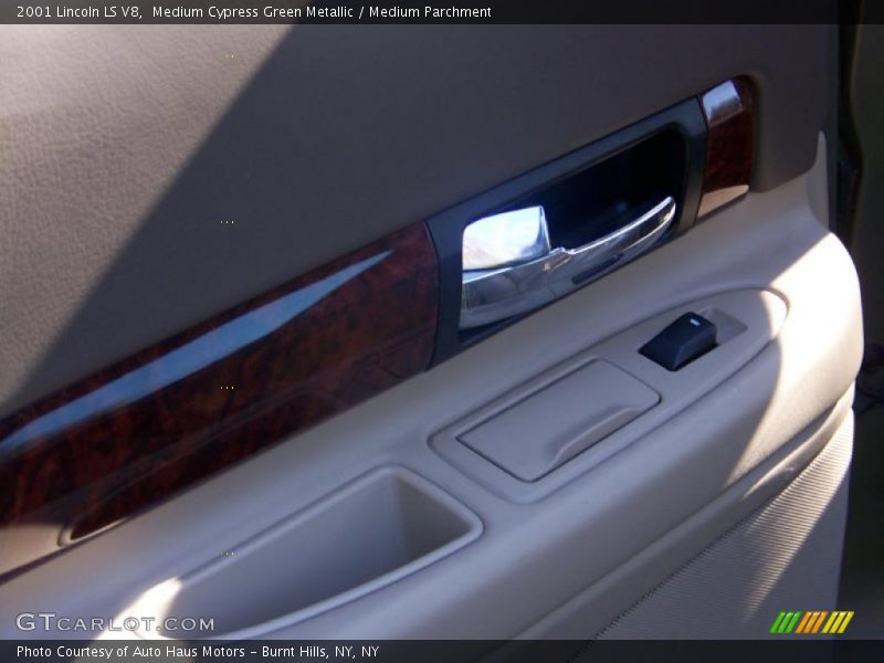 Medium Cypress Green Metallic / Medium Parchment 2001 Lincoln LS V8