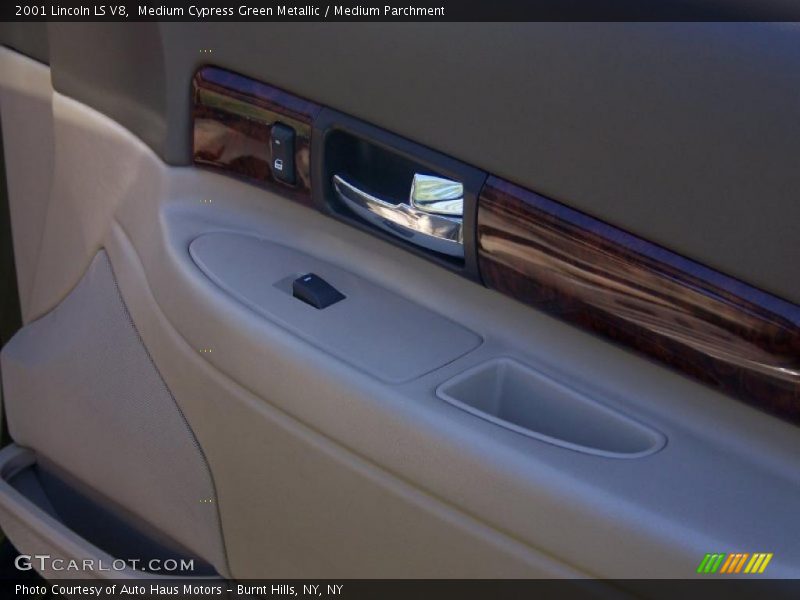 Medium Cypress Green Metallic / Medium Parchment 2001 Lincoln LS V8