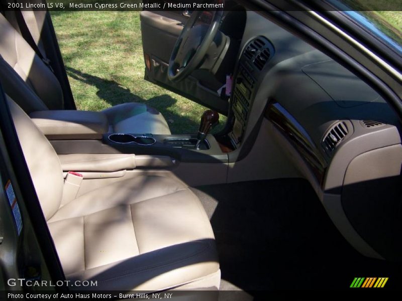 Medium Cypress Green Metallic / Medium Parchment 2001 Lincoln LS V8