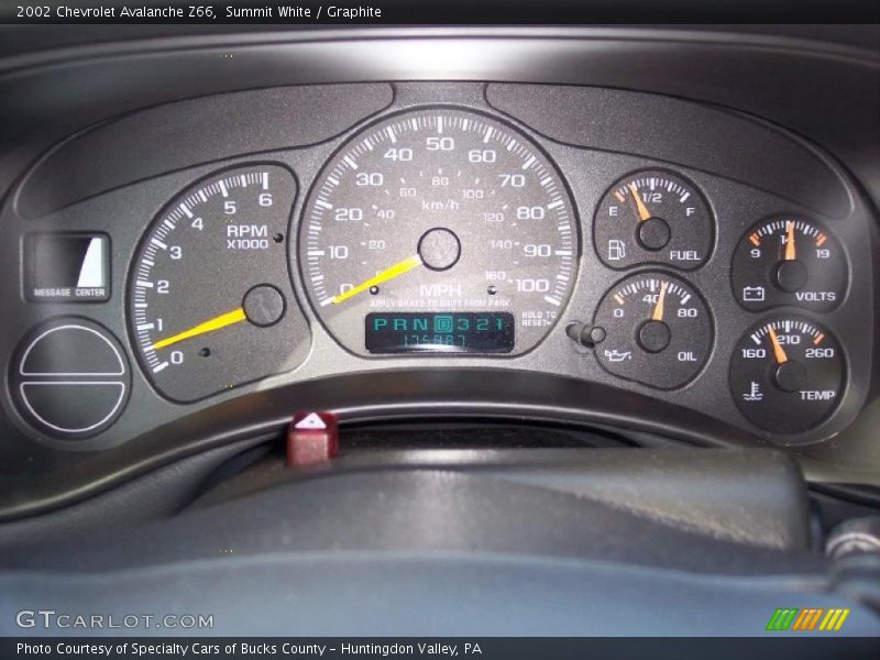 Summit White / Graphite 2002 Chevrolet Avalanche Z66