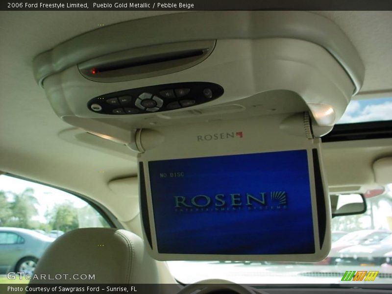 Pueblo Gold Metallic / Pebble Beige 2006 Ford Freestyle Limited