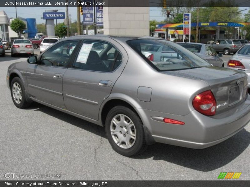 Sterling Mist Metallic / Black 2000 Nissan Maxima GLE