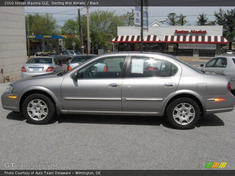 Sterling Mist Metallic / Black 2000 Nissan Maxima GLE