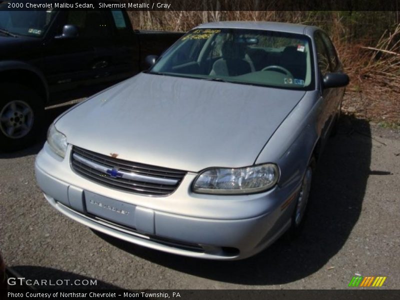 Silvermist Metallic / Gray 2000 Chevrolet Malibu Sedan