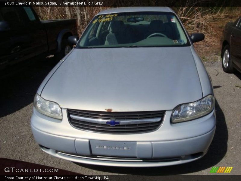Silvermist Metallic / Gray 2000 Chevrolet Malibu Sedan