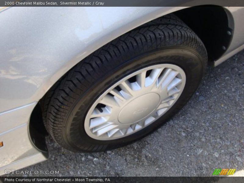 Silvermist Metallic / Gray 2000 Chevrolet Malibu Sedan