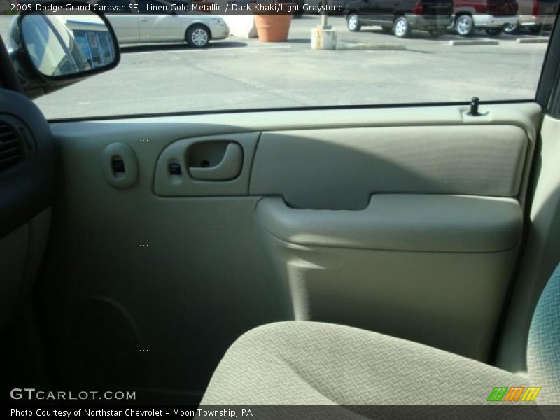 Linen Gold Metallic / Dark Khaki/Light Graystone 2005 Dodge Grand Caravan SE