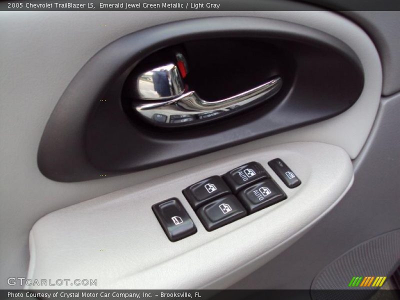 Emerald Jewel Green Metallic / Light Gray 2005 Chevrolet TrailBlazer LS