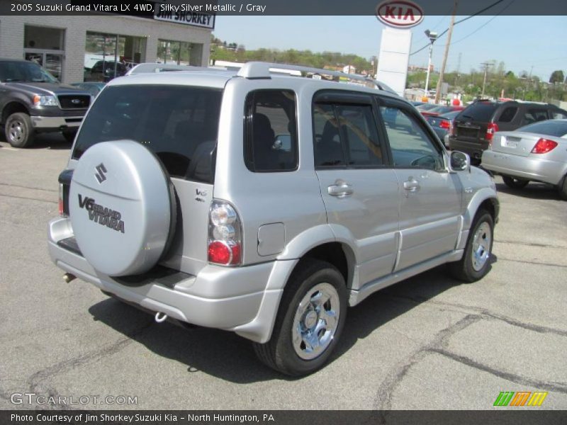 Silky Silver Metallic / Gray 2005 Suzuki Grand Vitara LX 4WD