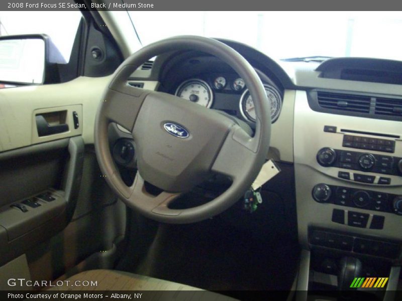 Black / Medium Stone 2008 Ford Focus SE Sedan