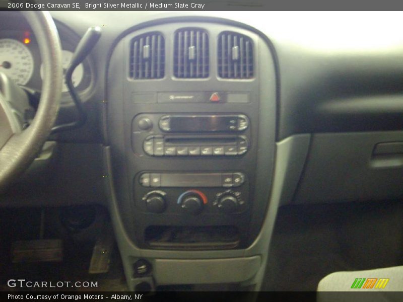 Bright Silver Metallic / Medium Slate Gray 2006 Dodge Caravan SE