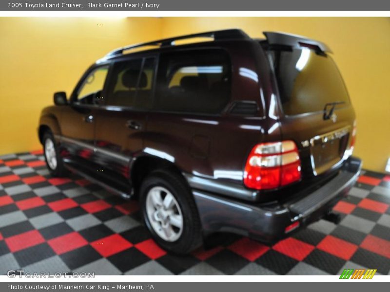 Black Garnet Pearl / Ivory 2005 Toyota Land Cruiser