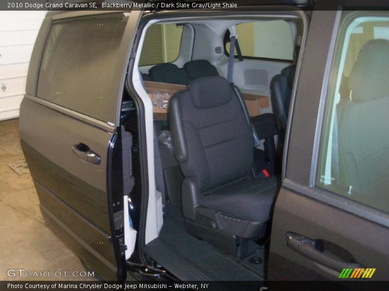 Blackberry Metallic / Dark Slate Gray/Light Shale 2010 Dodge Grand Caravan SE
