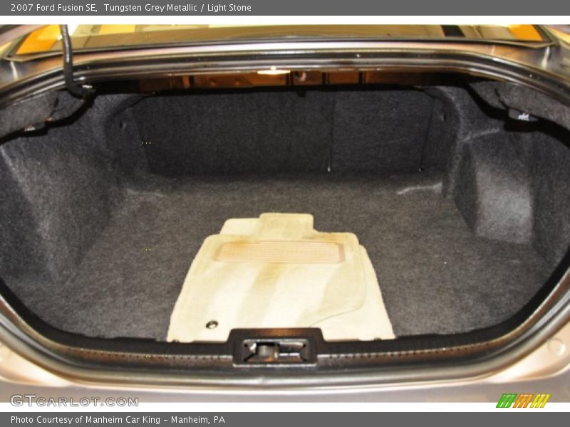 Tungsten Grey Metallic / Light Stone 2007 Ford Fusion SE