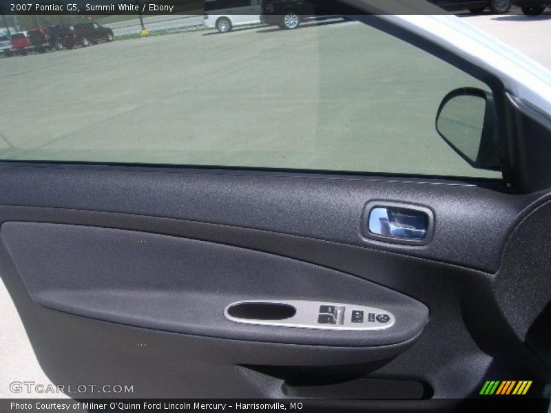 Summit White / Ebony 2007 Pontiac G5