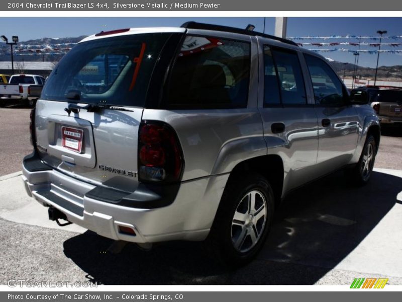 Silverstone Metallic / Medium Pewter 2004 Chevrolet TrailBlazer LS 4x4