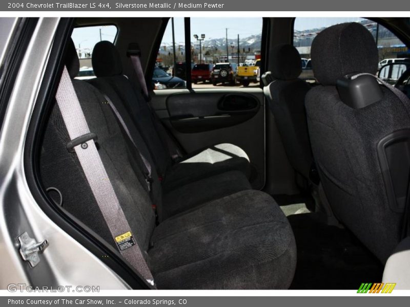 Silverstone Metallic / Medium Pewter 2004 Chevrolet TrailBlazer LS 4x4