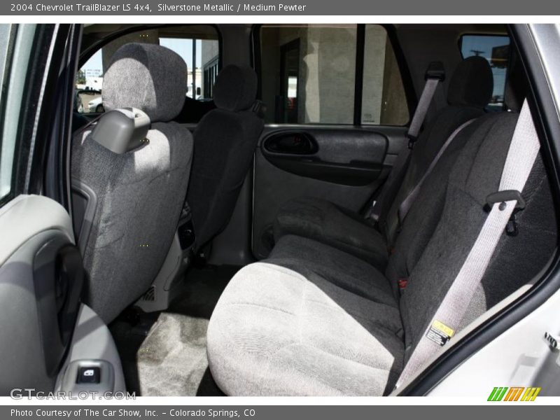 Silverstone Metallic / Medium Pewter 2004 Chevrolet TrailBlazer LS 4x4