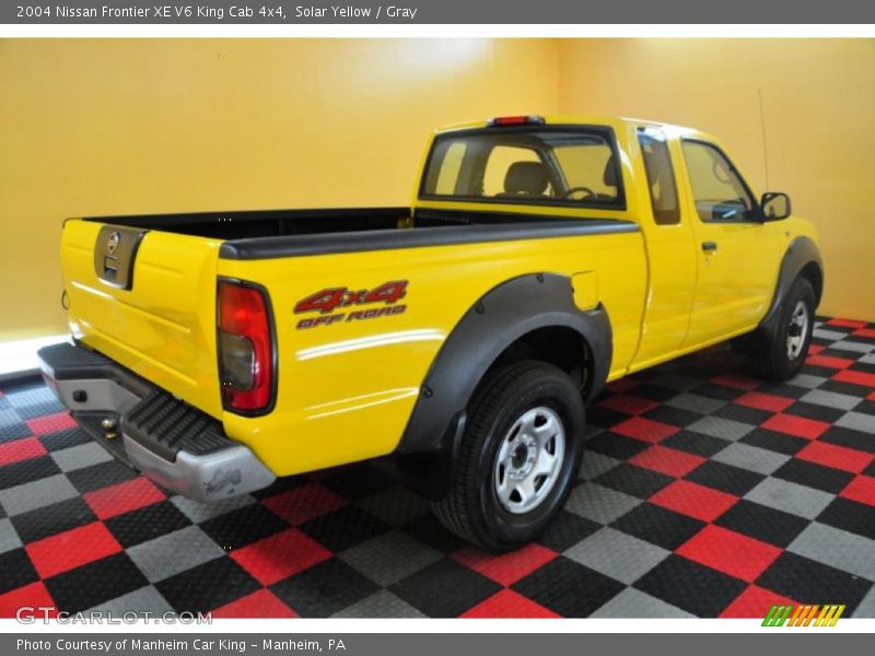 Solar Yellow / Gray 2004 Nissan Frontier XE V6 King Cab 4x4