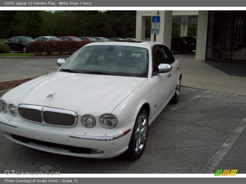 White Onyx / Ivory 2006 Jaguar XJ Vanden Plas