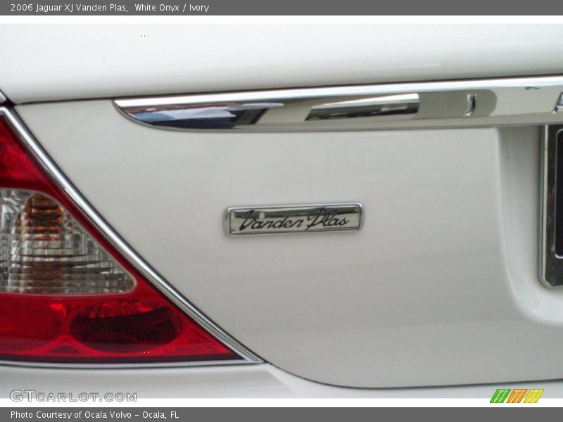 White Onyx / Ivory 2006 Jaguar XJ Vanden Plas