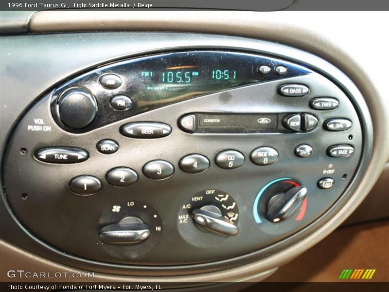 Light Saddle Metallic / Beige 1996 Ford Taurus GL
