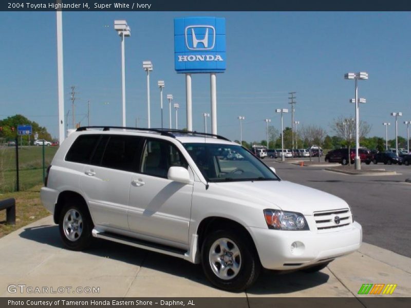 Super White / Ivory 2004 Toyota Highlander I4