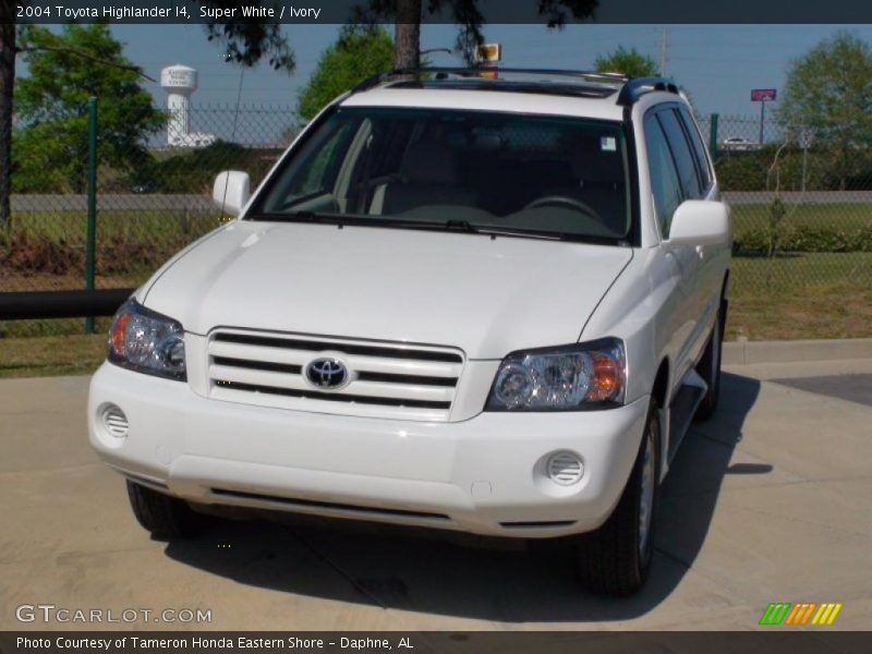 Super White / Ivory 2004 Toyota Highlander I4