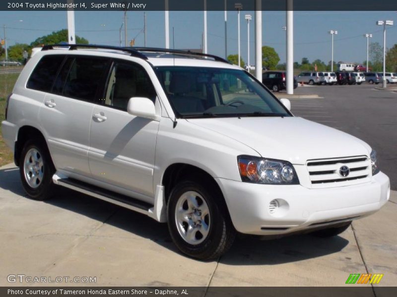 Super White / Ivory 2004 Toyota Highlander I4