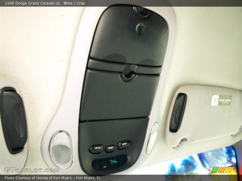 White / Gray 1996 Dodge Grand Caravan LE
