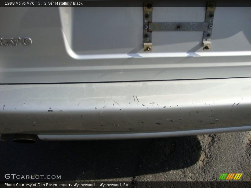 Silver Metallic / Black 1998 Volvo V70 T5