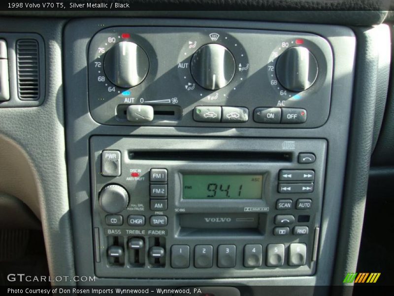 Silver Metallic / Black 1998 Volvo V70 T5
