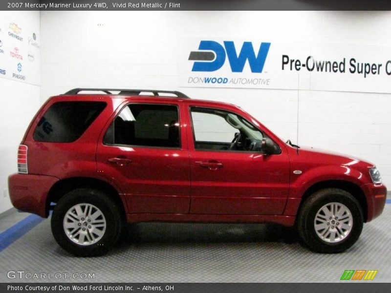 Vivid Red Metallic / Flint 2007 Mercury Mariner Luxury 4WD