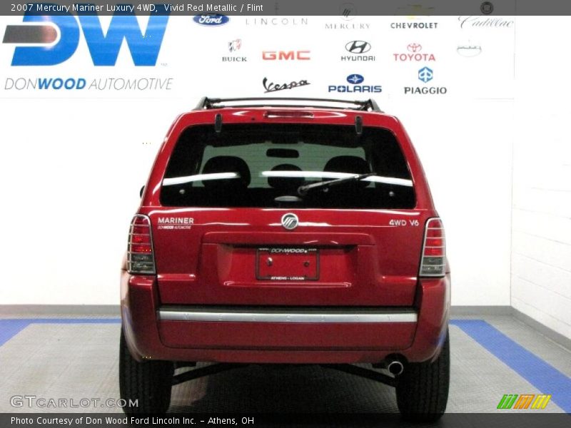 Vivid Red Metallic / Flint 2007 Mercury Mariner Luxury 4WD
