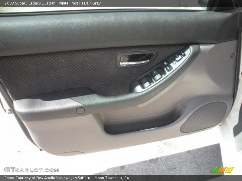 White Frost Pearl / Gray 2003 Subaru Legacy L Sedan